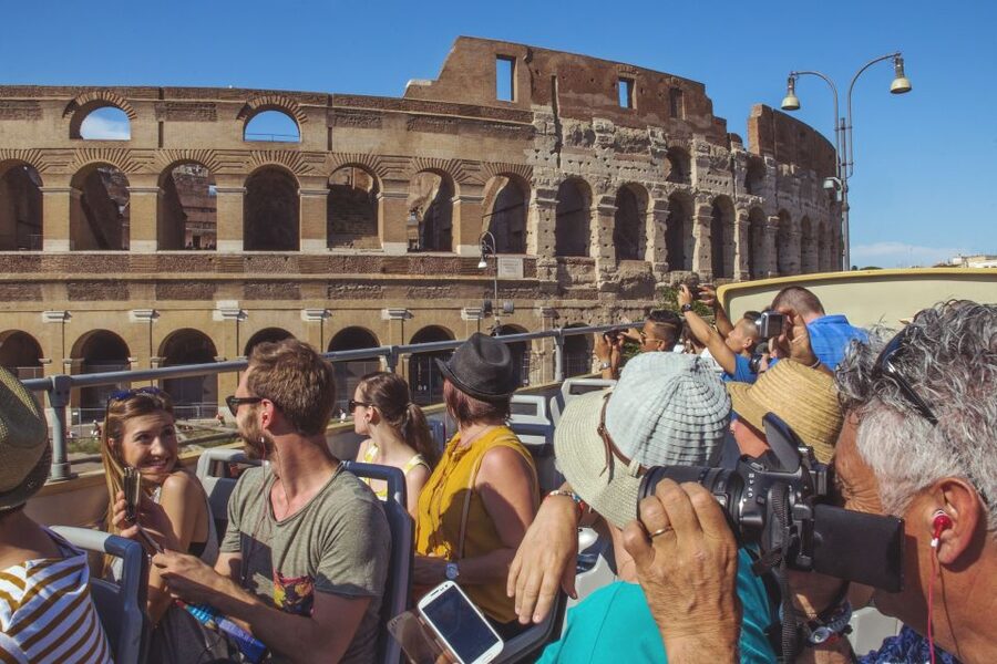 Rome: Hop-On Hop-Off Bus and Optional Cruise Port Transfer - Audio commentary, views, and comfort