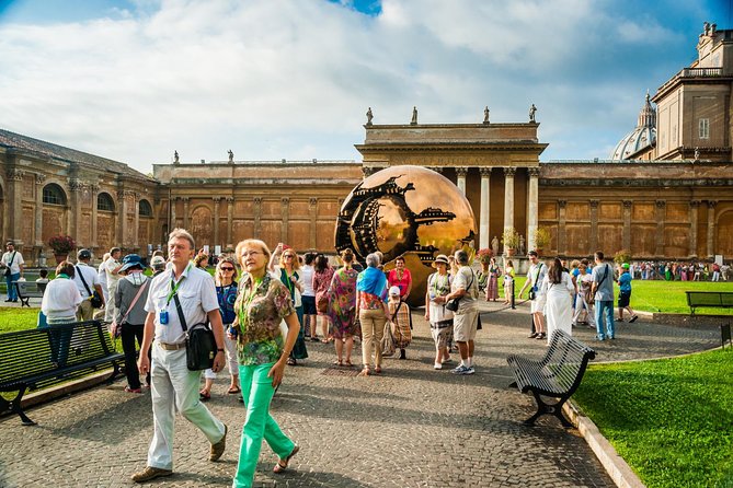 Rome Hop On Hop Off Open Bus + Vatican Museum Sistine Chapel Tour| Fast Track - The Colosseum stop, with no Colosseum entry included