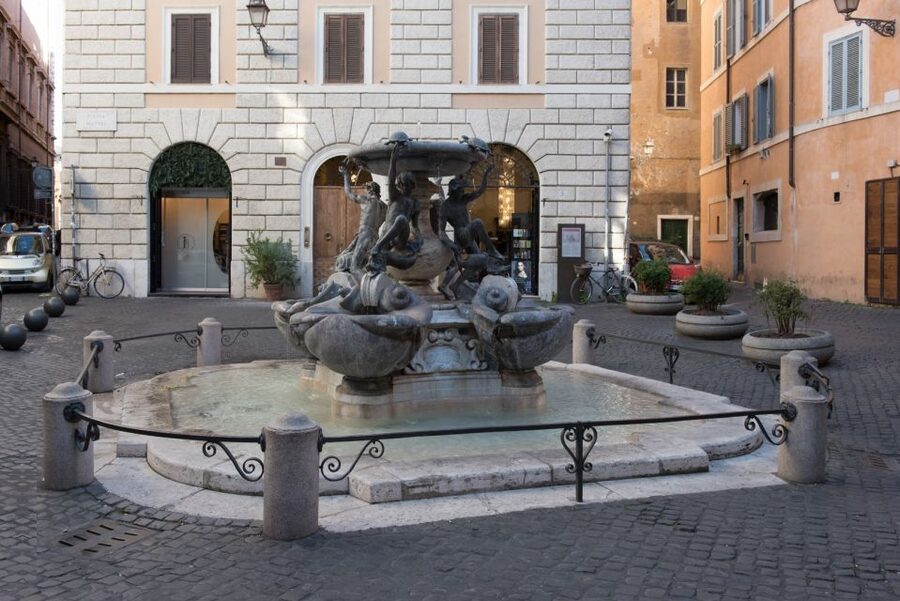 Rome: Jewish Ghetto, Great Synagogue & Trastevere Tour - Santa Maria in Trastevere and the art stops