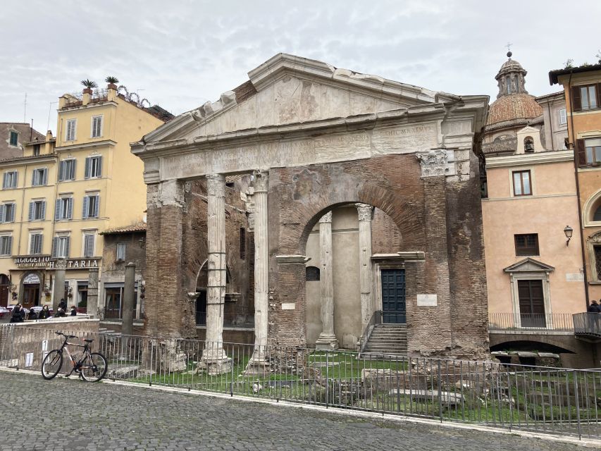 Rome: Jewish Ghetto, Great Synagogue & Trastevere Tour - Crossing Tiber Island into the former Jewish Ghetto