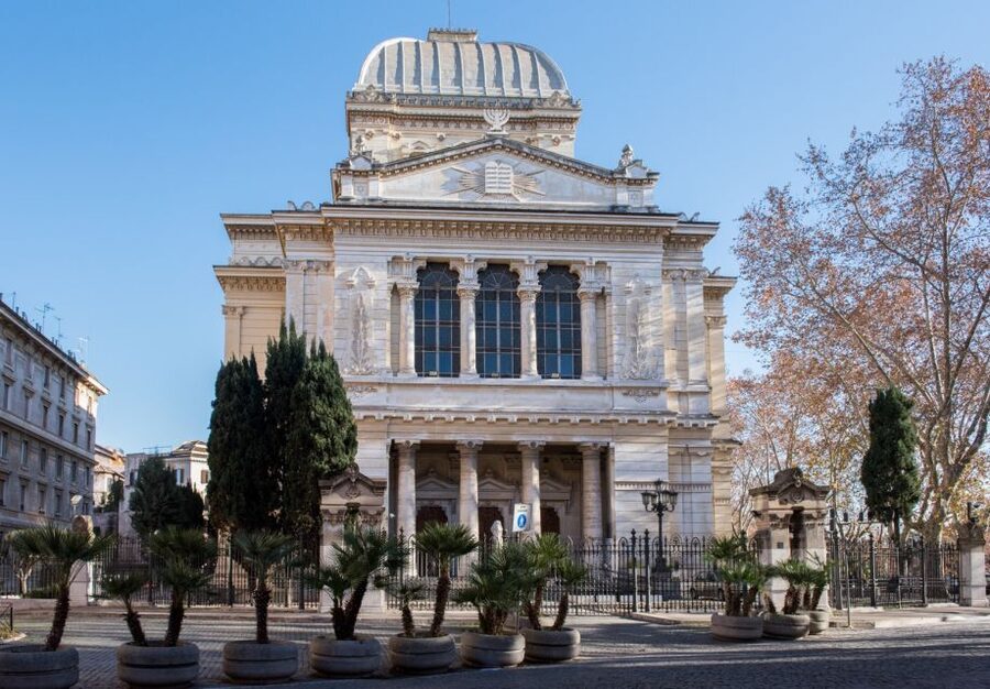 Rome: Jewish Ghetto, Great Synagogue & Trastevere Tour - Trastevere gives the tour a lively opening