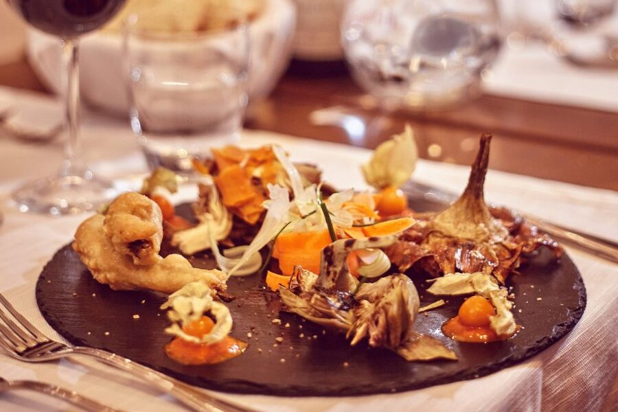 Rome: Lunch or Dinner with typical Roman Dishes - Should you book La Taverna del Ghetto?