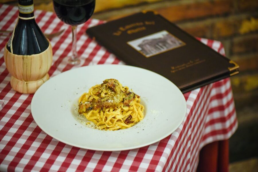 Rome: Lunch or Dinner with typical Roman Dishes - What arrives in the first course