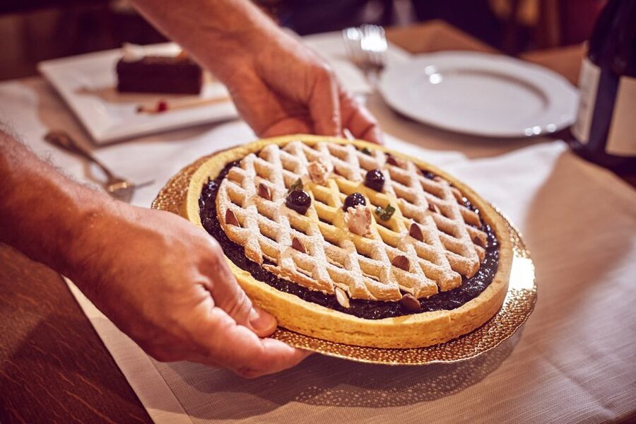 Rome: Lunch or Dinner with typical Roman Dishes - Who will enjoy this meal most?