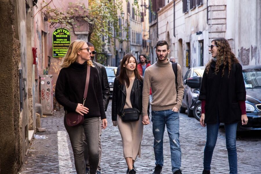 Rome: Monti Neighborhood Lunch or Dinner Food Tour - Why Monti makes a good food-tour base