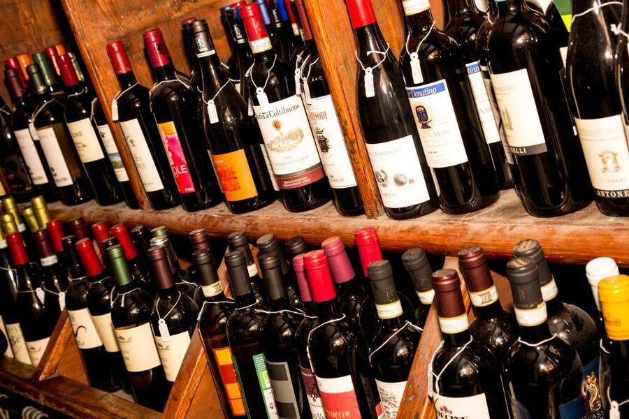 Rome: Monti Neighborhood Lunch or Dinner Food Tour - The 45-minute lunch or dinner stop
