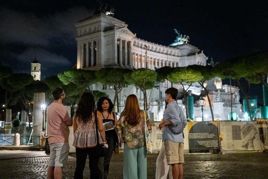 Rome: Moonlight Walking Tour – Free for Kids - The Pantheon and SantIgnazios painted dome