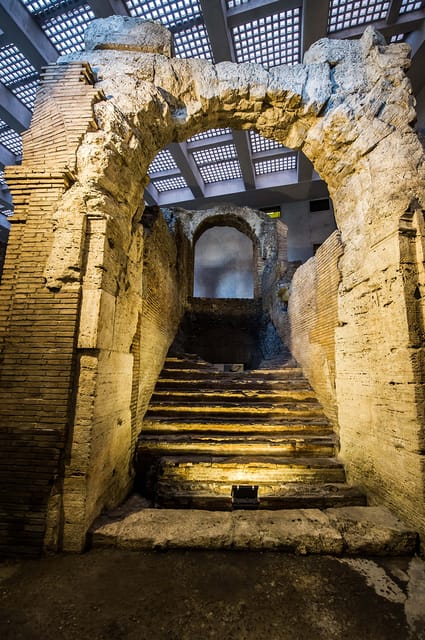 Rome: Navona Underground & Domitian Stadium Guided Tour - Meeting at Piazza Navona 25