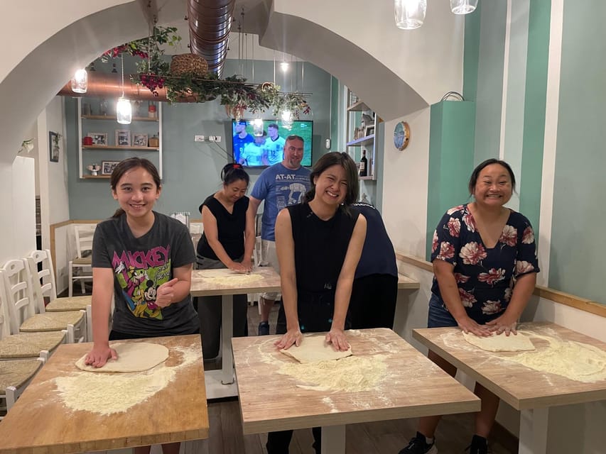 Rome: Neapolitan Pizza Cooking Class in Front of the Vatican - How the class fits into a Vatican day