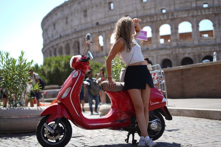 Rome: Night Photo Tour by Vespa with Aperol Spritz - Circus Maximus and the old road toward the orange garden