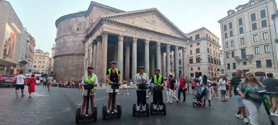 Rome: Night Segway Tour - Trevi Fountain, the classic finale