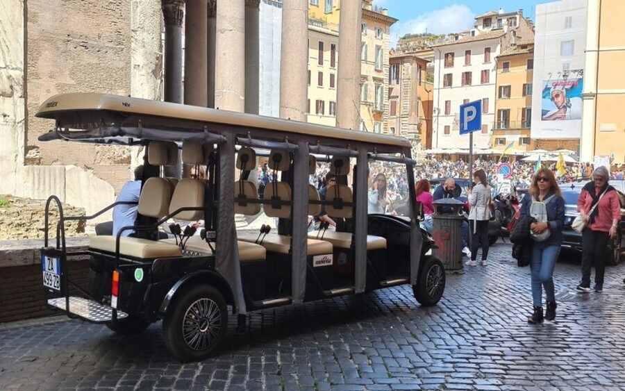 Rome: Night Tour of the City by Golf Cart (Private option) - What $93 gets you