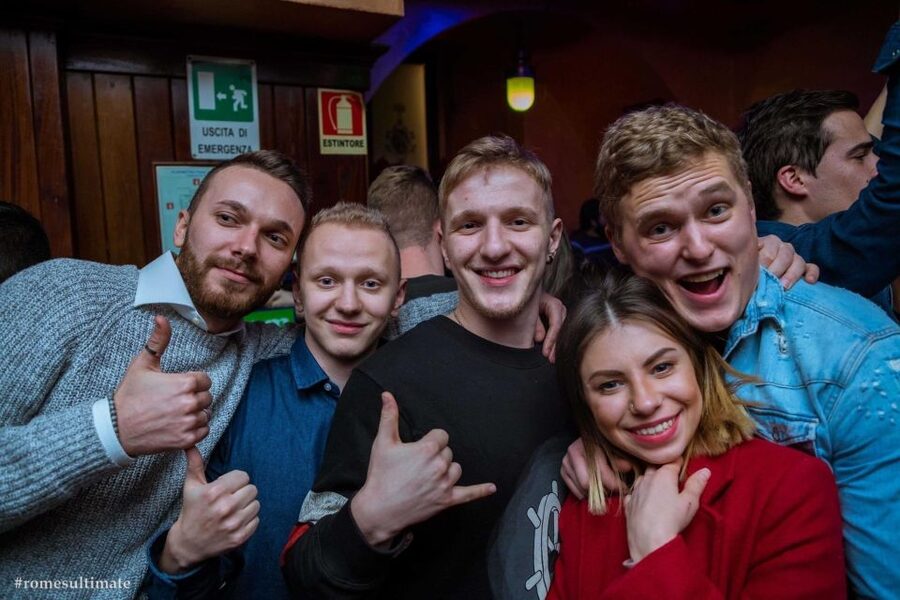 Rome: NYE Pub Crawl and Club - Booking details and cancellation flexibility