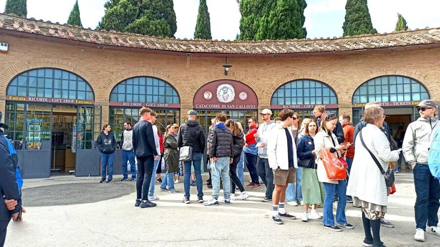 Rome: Official Catacombs Guided Tour with Golf Cart Shuttle - Starting near the Colosseum