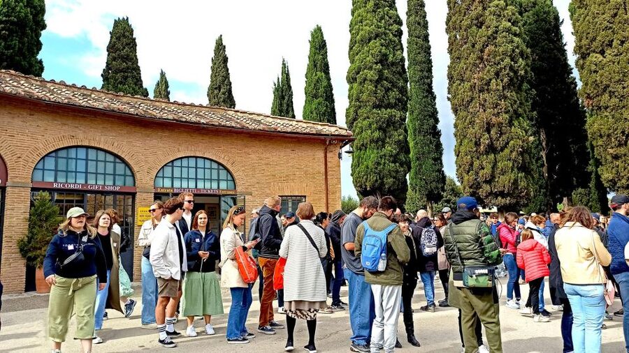 Rome: Official Catacombs Guided Tour with Golf Cart Shuttle - What the golf cart ride adds