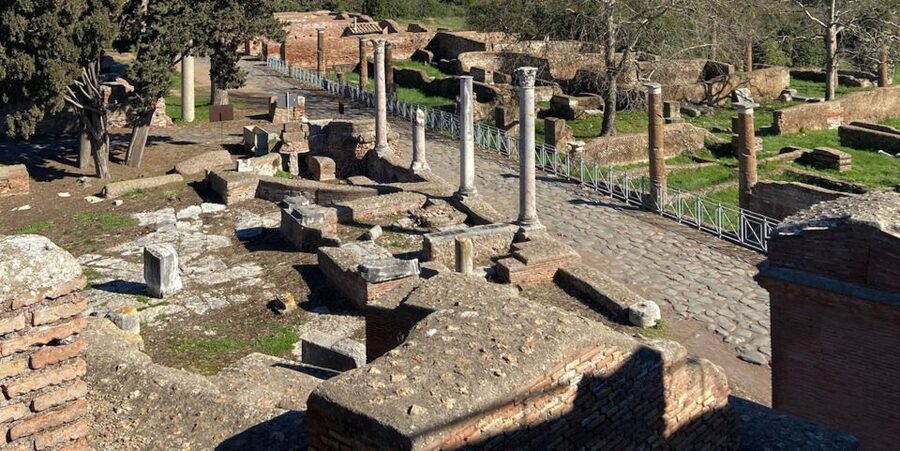 Rome: Ostia Antica Guided Tour in German with Tickets - Key points to know before booking