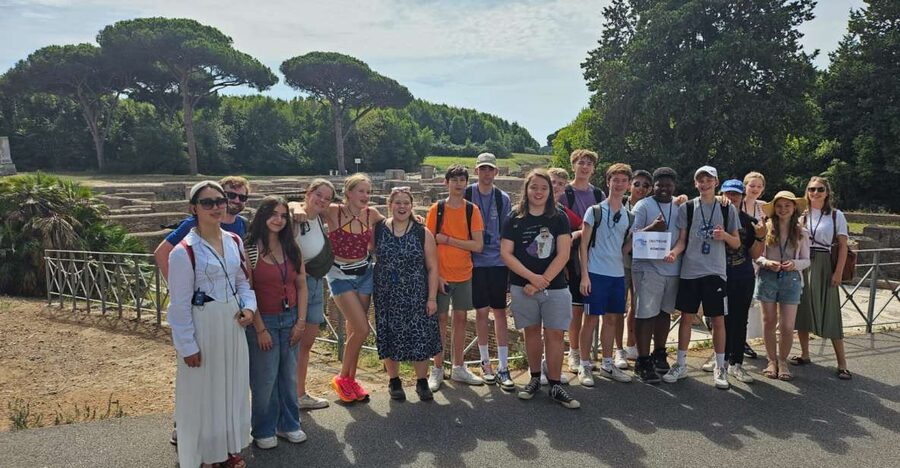 Rome: Ostia Antica Guided Tour in German with Tickets - The Forum and the shape of civic life