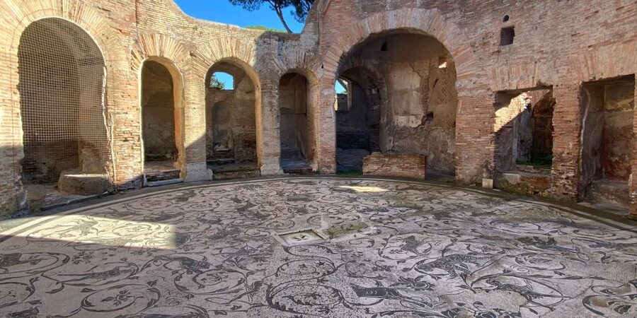 Rome: Ostia Antica Guided Tour in German with Tickets - Meeting the German guide at Ostia Antica