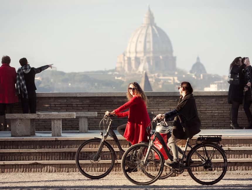 Rome: Panoramic Off-the-beaten-track Cannondale E-Bike tour - Circus Maximus and the Aventine Hill views