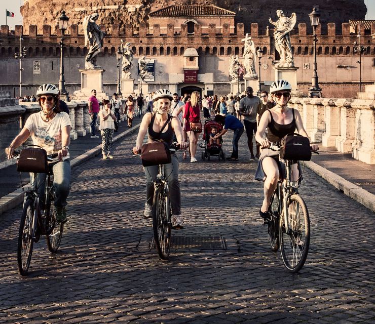 Rome: Panoramic Off-the-beaten-track Cannondale E-Bike tour - The Colosseum and the ride back