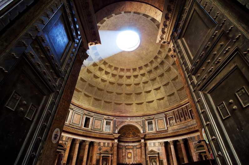 Rome: Pantheon Guided Group Tour - Meeting the group by the Elephant and Obelisk