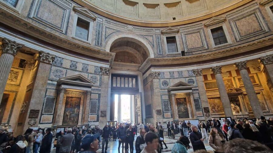 Rome: Pantheon Guided Tour with Reserved Entry Ticket - From Roman temple to Christian church