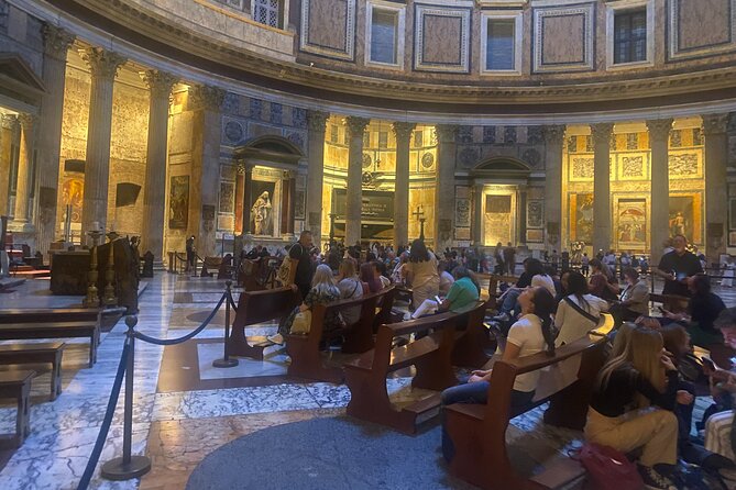Rome: Pantheon Skip The Line Tickets - Finding the host near the Pantheon