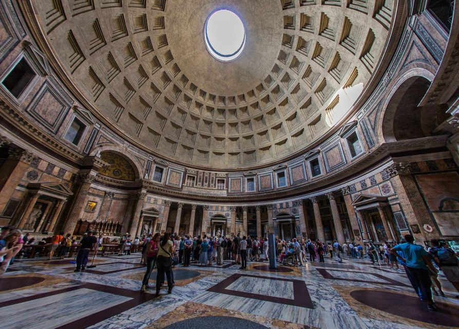 Rome: Pantheon, Trevi Fountain & Roman Squares Guided Tour - How the guides shape the experience
