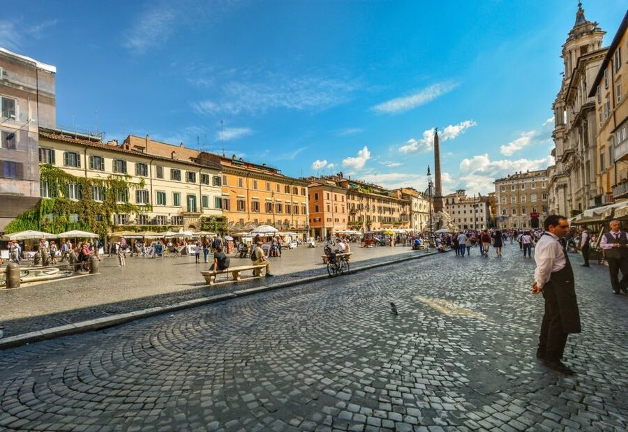 Rome: Pantheon, Trevi, Navona and Spanish Steps Private Tour - Trevi Fountain and the busiest pause