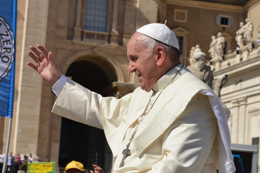 Rome: Papal Audience Experience - Meeting at Bar L’Ottagono and getting organized