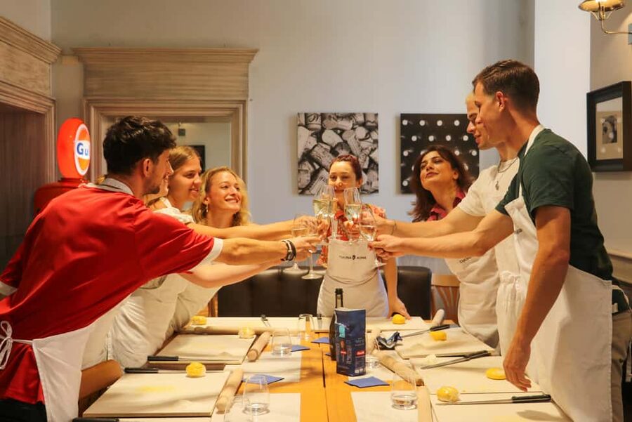 Rome: Pasta and tiramisu perfection class w/wine & dessert - Starting near Piazza Navona