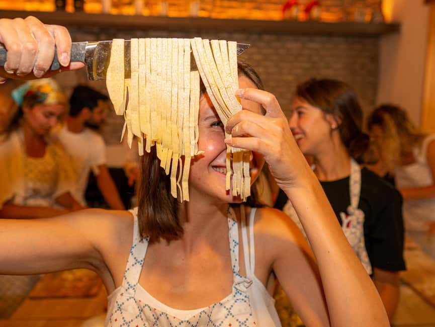Rome: Pasta Cooking Class with Spritz Cocktails - Who should book this cooking class