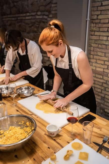 Rome: Pasta Cooking Class with Wine, Coffee, and Limoncello - Key points at a glance
