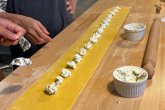 Rome Pasta Making Class with Italian Sauces and Wine Included - Private classes and special diets