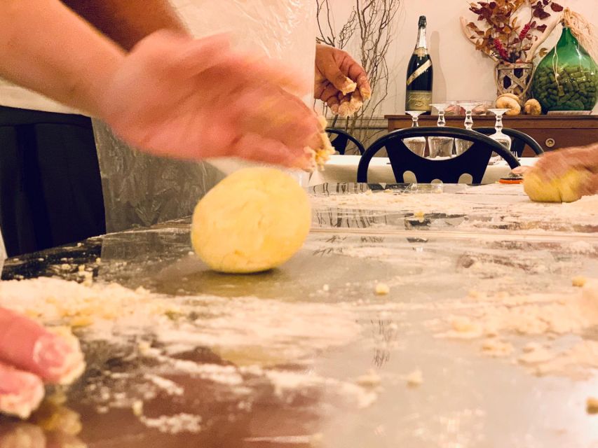 Rome: Pasta & Tiramisu Class with Fine Wine by the Vatican - How this fits into a Vatican day