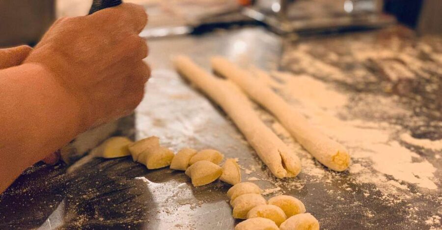 Rome: Pasta & Tiramisu Class with Free Flowing Fine Wine - What this Rome cooking class is really like