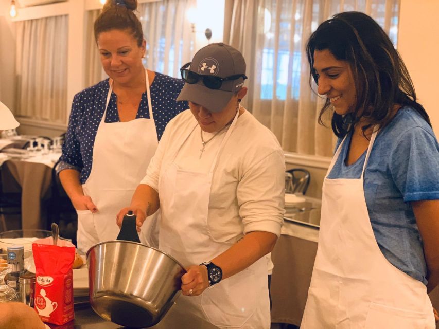 Rome: Pasta & Tiramisu Class with Free Flowing Fine Wine - How the guides shape the experience
