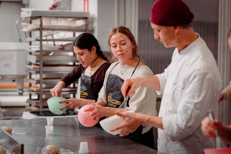 Rome: Pastry Cooking Class Gelato, Tiramisu and Cannoli - What the 90-minute class feels like