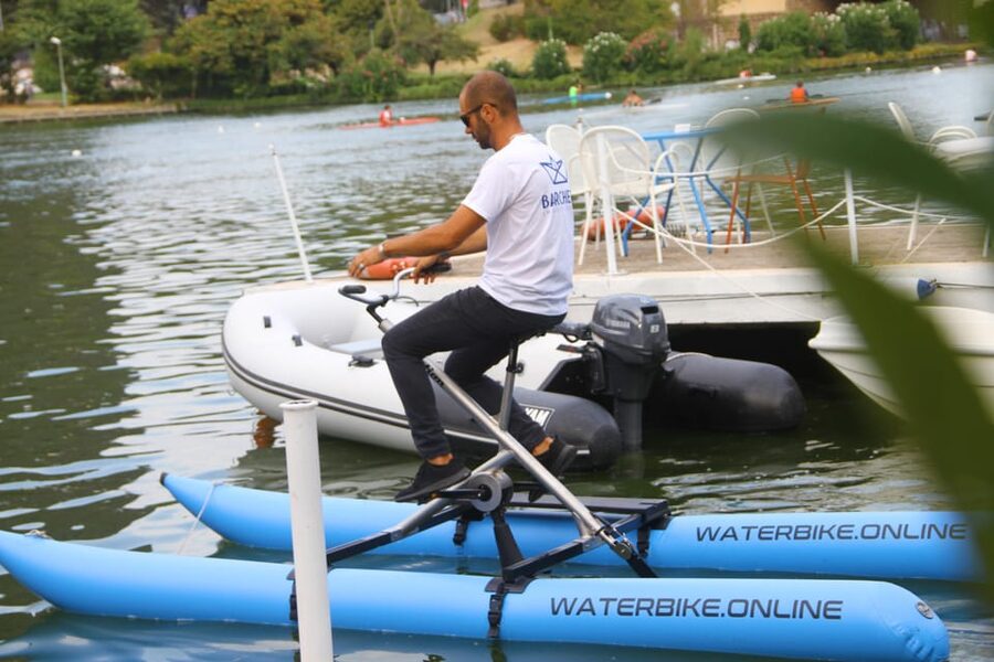 Rome: Pedal on Water with a Waterbike Rental - The 30-minute ride across Eur Lake