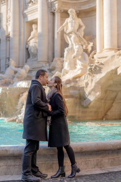 Rome: Personalized Photoshoot outside the Colosseum - What the $58 group price really means
