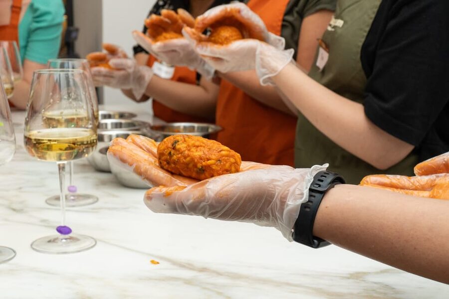 Rome: Pizza & Gelato Cooking Class + Private Chef - Why this Roman cooking class is worth your time