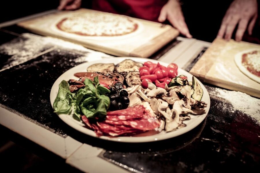 Rome: Pizza-Making Course with Dinner - Eating Bruschetta, Pizza, and Dessert