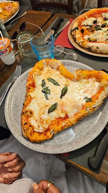 Rome: Pizza Pro, a Hands-On Cooking Class Castel Sant Angelo - A pizza lesson with a meal built in