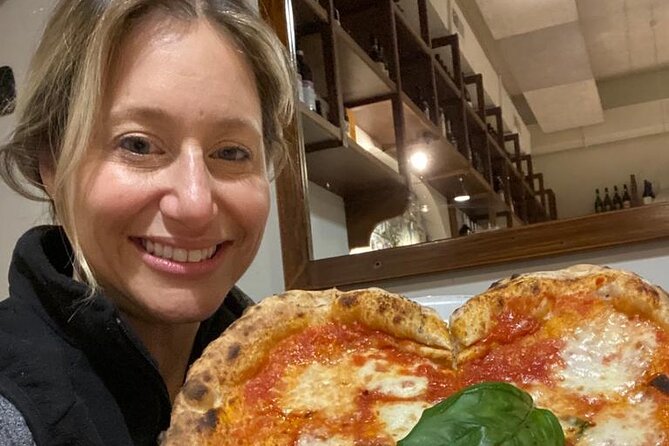 Rome: Pizza & Tiramisu Class with Free Flowing Fine Wine - Why the small group size matters
