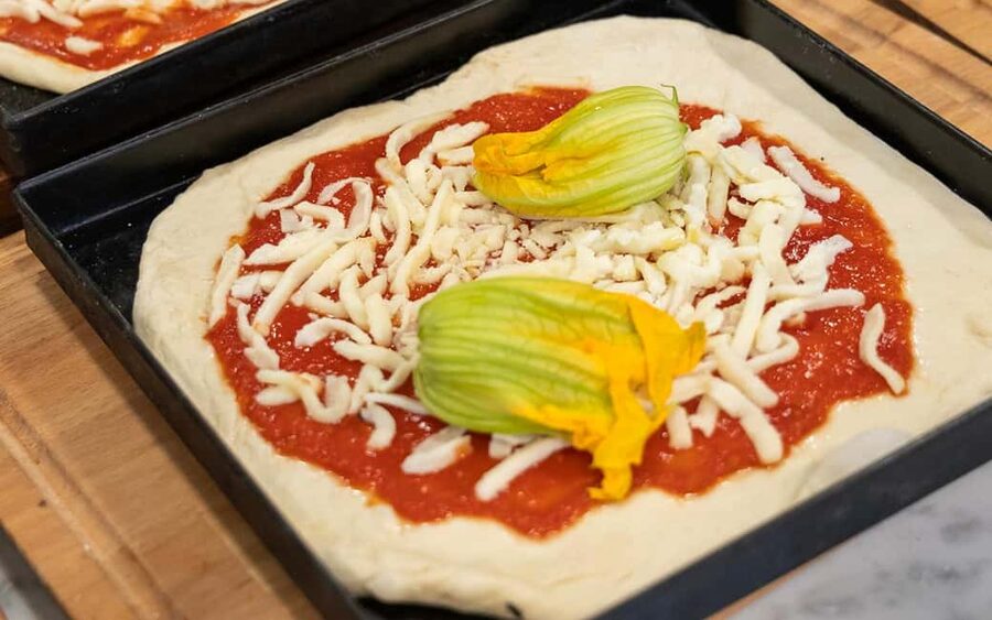 Rome: Pizza & Tiramisu Making Class with Wine & Limoncello - What the 2.5-hour schedule means for your day