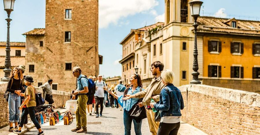 Rome: Private 2-hr Tour of Icons & Hidden Gems with a Local - A Rome tour that starts with your priorities