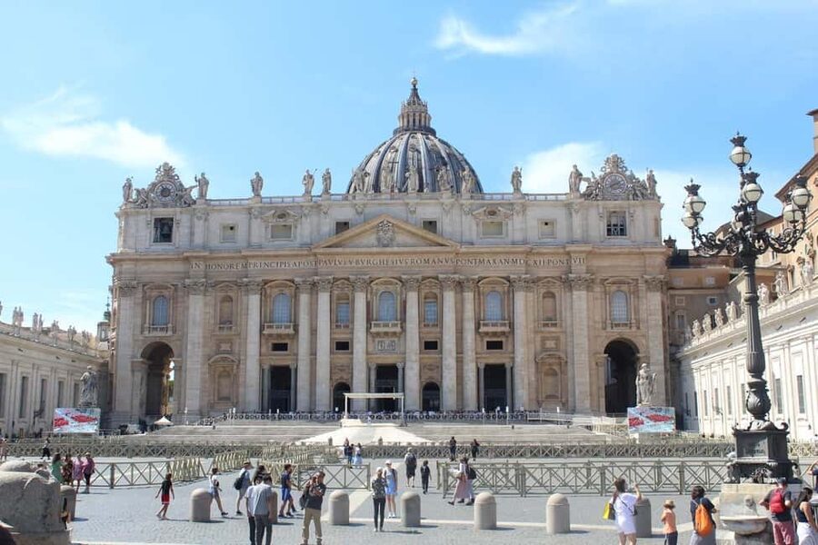 Rome: Private 3-Hour Tour by Chauffeur-Driven Vehicle - The Pantheon and Piazza Navona