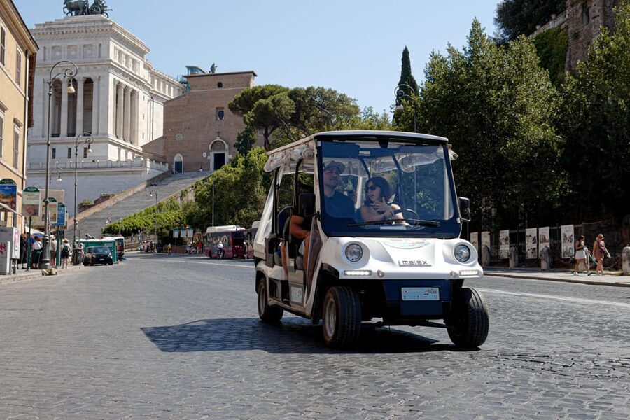 Rome: Private Customizable 3-Hour Golf Cart City Tour - Building your route with the guide