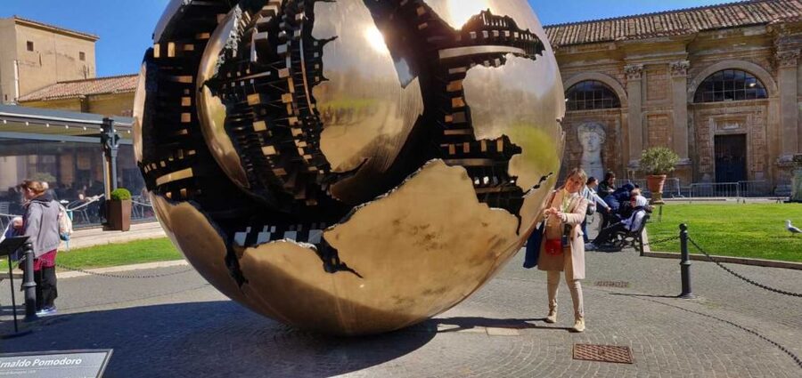 Rome: Private Full-Day Shore Excursion from Civitavecchia - Entering the Colosseum with a guide