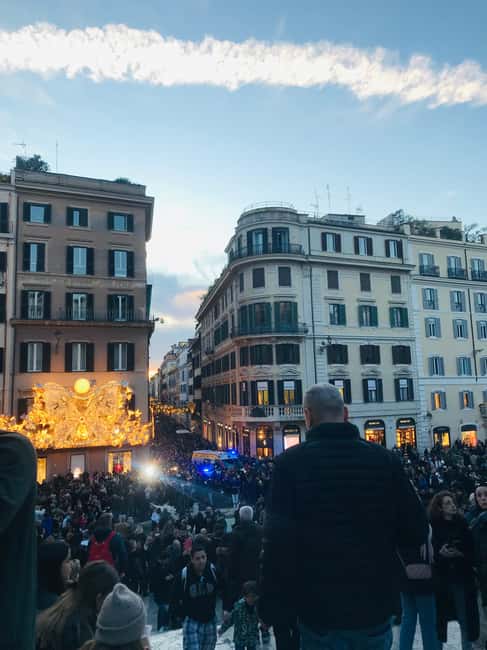 Rome: Private Golf Cart Night Sightseeing Tour & Aperitivo - The guides and the personal touch